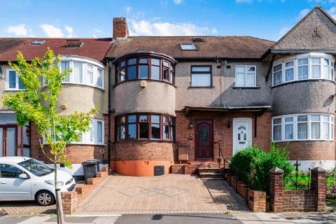 4 bedroom terraced house for sale, Rougemont Avenue, Morden SM4