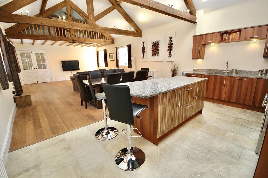 Kitchen/Lounge/Diner