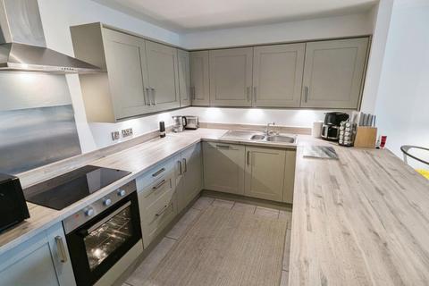 2 bedroom apartment to rent, Elland Lane, West Yorkshire HX5