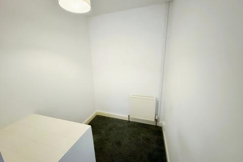 2 bedroom terraced house to rent, Camm Street, West Yorkshire HD6