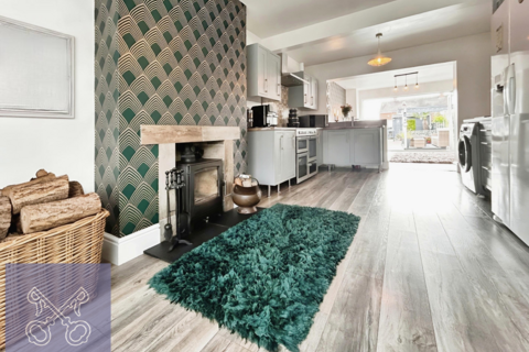 7 Camborne Grove, Hull, HU8 8HX
