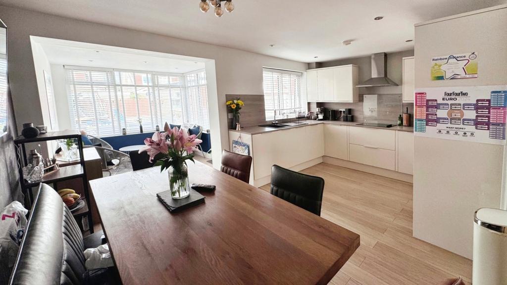 Kitchen/Dinner