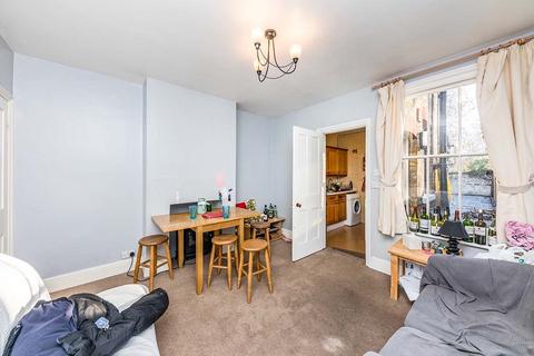 3 bedroom terraced house to rent, St. Peters Grove, Kent CT1