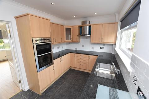 3 bedroom terraced house to rent, Dunottar Avenue, Lanarkshire ML5