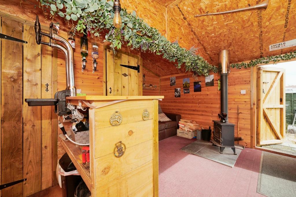 Bar/Summer House