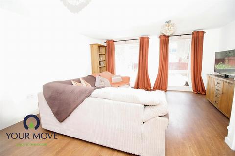 3 bedroom end of terrace house to rent, Rainbow Gardens, Kent DA1