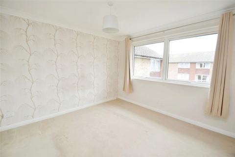 2 bedroom flat to rent, Upton Dene, Surrey SM2