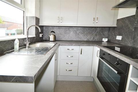 2 bedroom terraced house to rent, Rosecroft Gardens, Derbyshire DE11