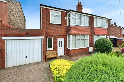 3 bedroom semi-detached house to rent, Douglas Road, Manchester M28