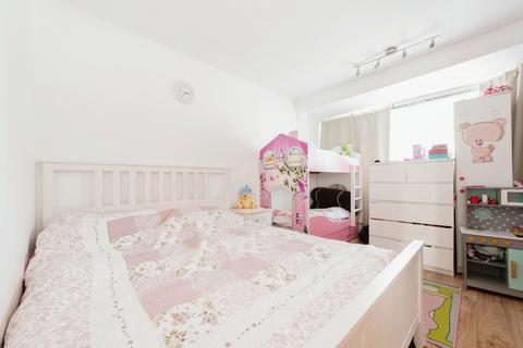 354 Hounslow Road, Hanworth, Feltham, TW13 5JW