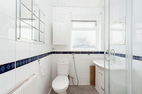 354 Hounslow Road, Hanworth, Feltham, TW13 5JW