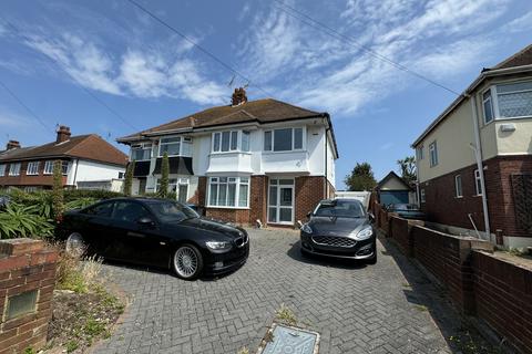 3 bedroom semi-detached house to rent, Foreland Avenue, Margate