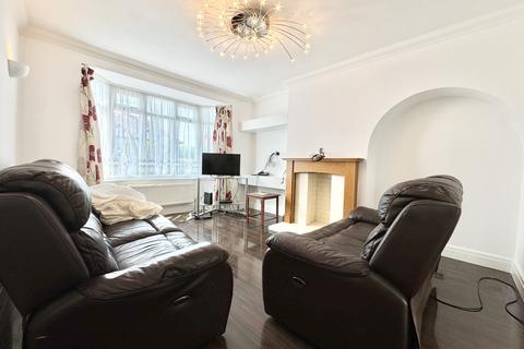 3 bedroom semi-detached house to rent, Foreland Avenue, Margate