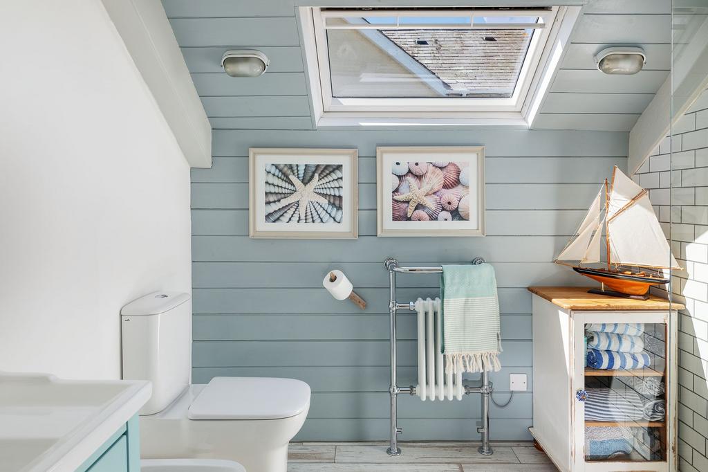 Port Cottage Bathroom Torcross