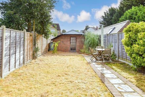 2 bedroom end of terrace house for sale, Loose Road, Maidstone, Kent