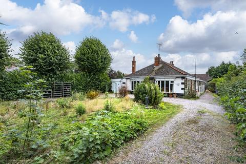 3 bedroom detached bungalow for sale, LONDON ROAD, BOSTON, LINCOLNSHIRE, PE21