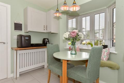 4 bedroom townhouse for sale, Gap Road, Cliftonville, Margate, Kent