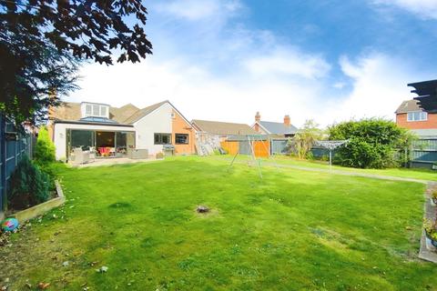 5 bedroom detached bungalow for sale, Colby Drive, Thurmaston, LE4