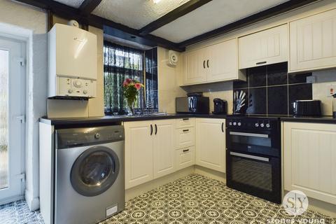 10 Revidge Road, Blackburn, BB2 6JB