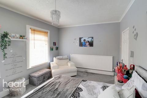 undefined, Carlton Road, London