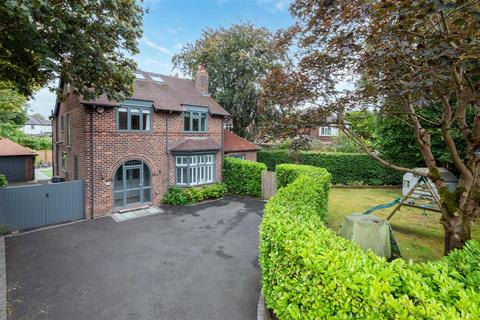 5 bedroom detached house for sale, Woodlands Parkway, Timperley, Altrincham