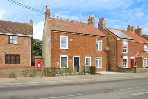 2 bedroom semi-detached house for sale, London Road, Brandon IP27