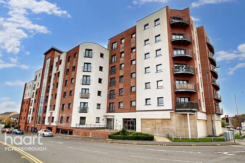 2 bedroom apartment for sale, Hawksbill Way, Peterborough