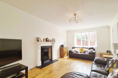 3 bedroom link detached house for sale, Kingfisher Gate, Braintree CM7