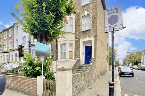 1 bedroom flat to rent, Coningham Road, London, W12