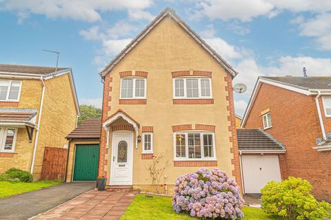 31 Cae Collen, Blackwood, NP12 1FF