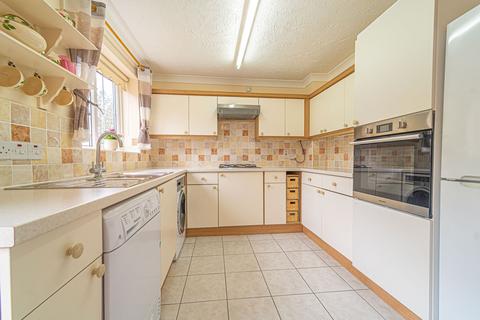 31 Cae Collen, Blackwood, NP12 1FF