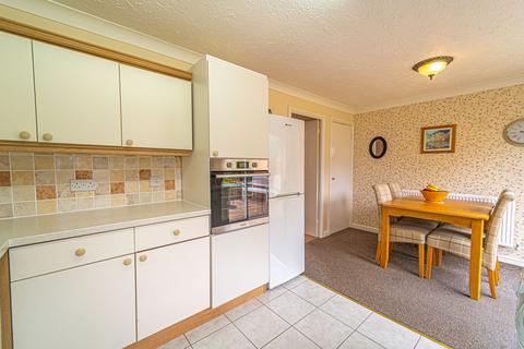 31 Cae Collen, Blackwood, NP12 1FF