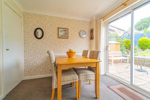 31 Cae Collen, Blackwood, NP12 1FF