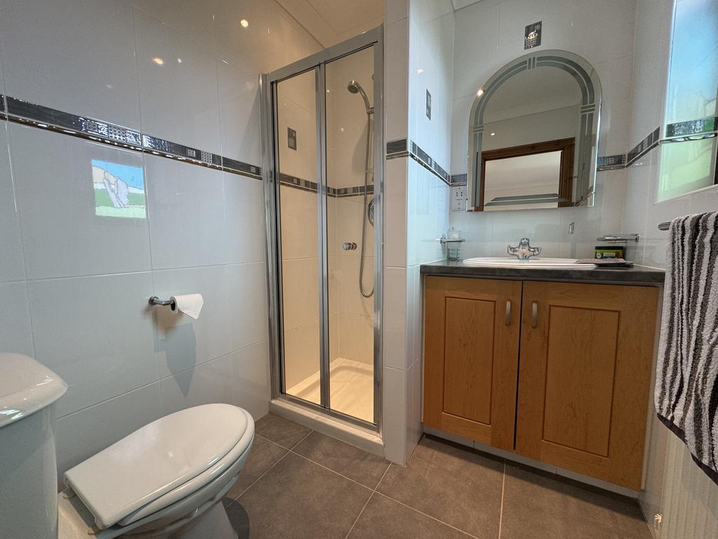 En-Suite 2