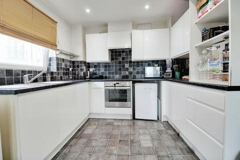 2 bedroom apartment for sale, Pasteur Drive, Swindon SN1