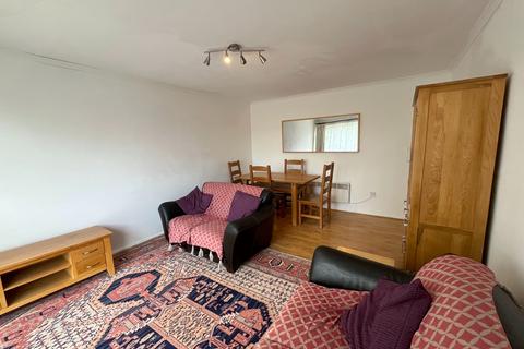 2 bedroom flat to rent, Avenue Road , Leicester LE2