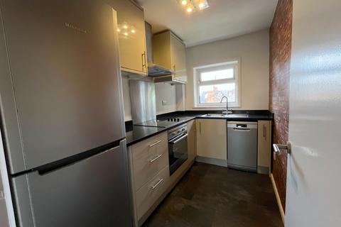 2 bedroom flat to rent, Avenue Road , Leicester LE2