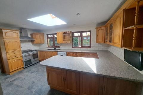 4 bedroom detached bungalow for sale, Mount Pleasant, Llanwrda, Carmarthenshire, SA19