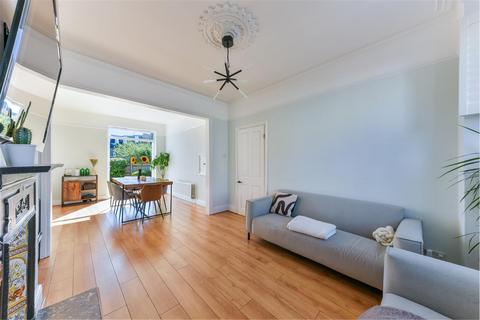 2 Ashcombe Road, London, SW19 8JR