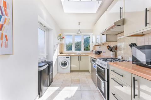 2 Ashcombe Road, London, SW19 8JR