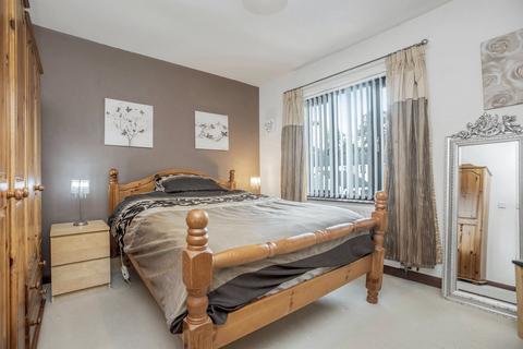 9 Glebe Close, Burton, Carnforth, LA6 1PL