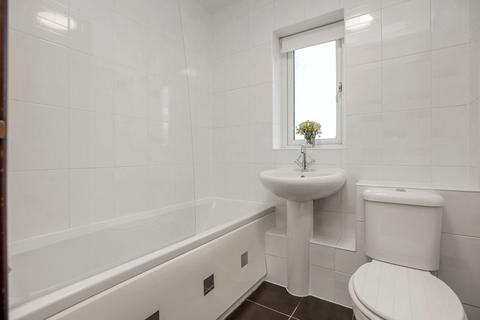 9 Glebe Close, Burton, Carnforth, LA6 1PL