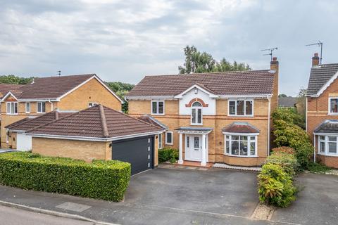 4 bedroom detached house for sale, Kingfisher Road, Loughborough LE12