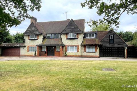 6 bedroom detached house for sale, The Ridgeway, Cuffley