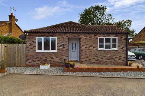 3 bedroom detached bungalow for sale, 11 Old Forge Way, Beeford, Driffield, YO25 8GA