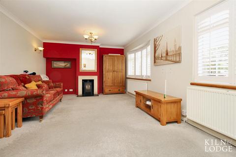 3 bedroom semi-detached house for sale, Fordson Road, Chelmsford