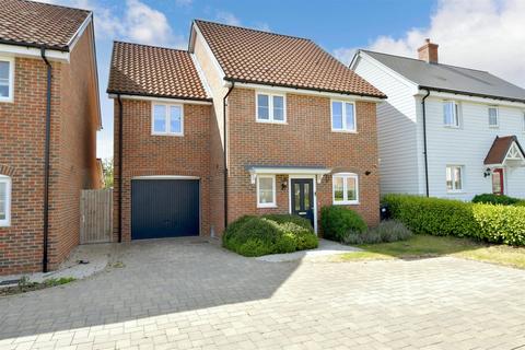 4 bedroom detached house for sale, St. Luke's Way, Wickford, Runwell, Essex