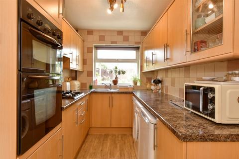 3 bedroom semi-detached house for sale, The Briary, Wickford, Essex