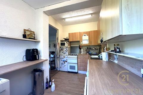 65 Howard Road, New Malden, KT3 4EB