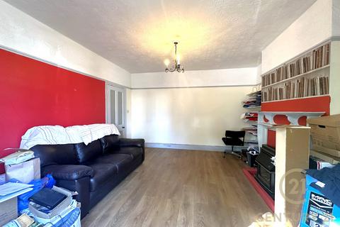 65 Howard Road, New Malden, KT3 4EB